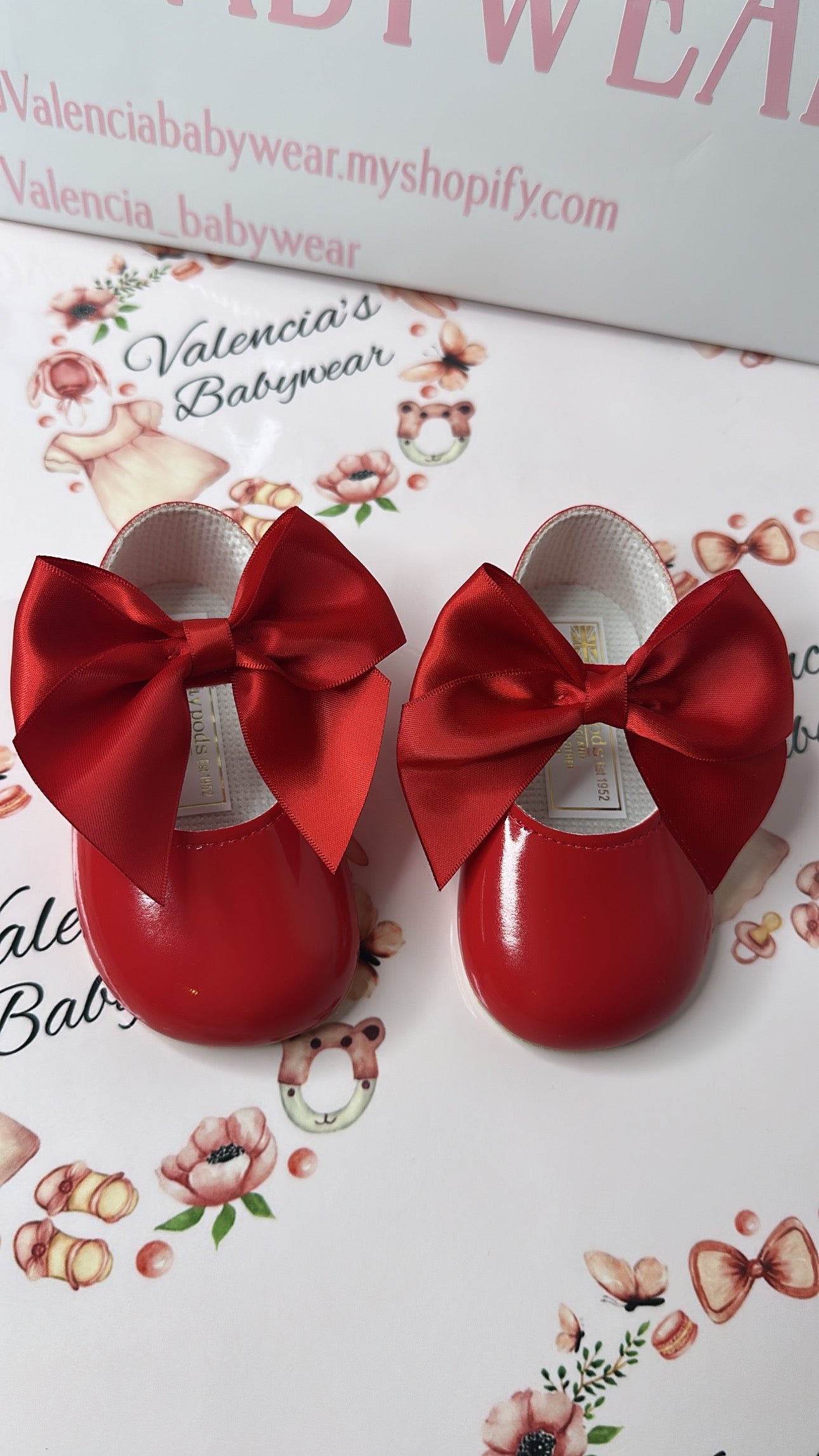 Red Large Bow Patient Shoes