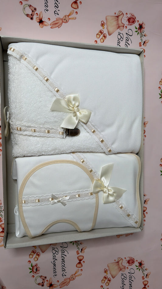 Cream 4PC Gift Set